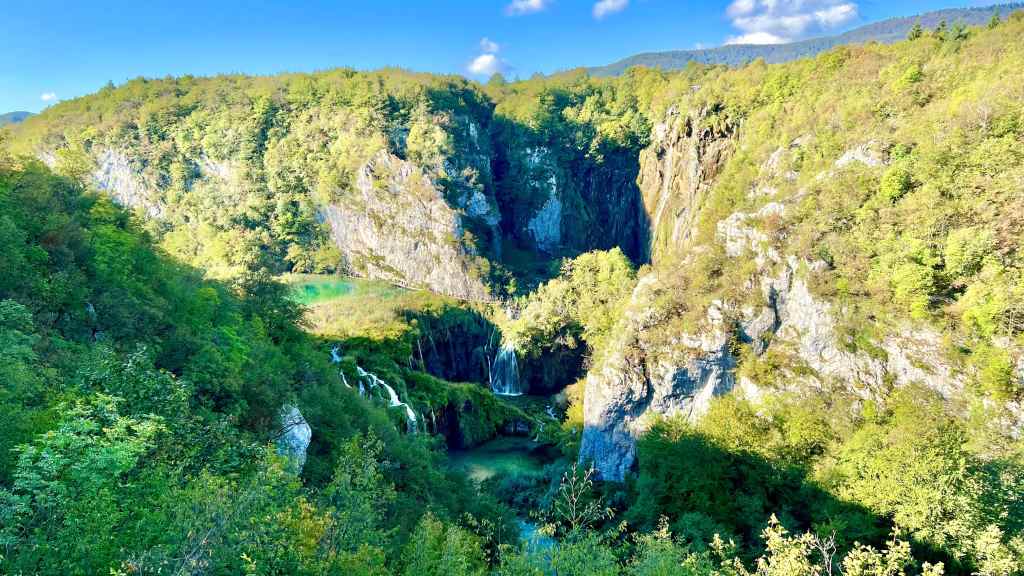 The Big Waterfall (Veliki Slap) and Sastavci waterfalls above the Lower Lakes at Plitvice Lakes National Park in Croatia. Veliki Slap is the largest waterfall in Croatia.